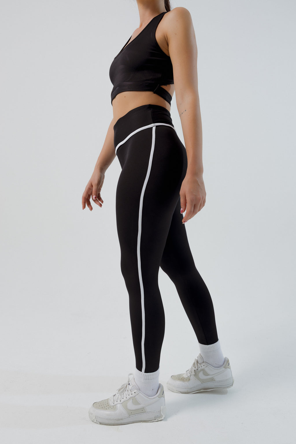 LIMITLESS LEGGINGS